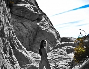 SofieMarieXXX/SM_Red_Rocks_Stride_Study_Nude_Black_White