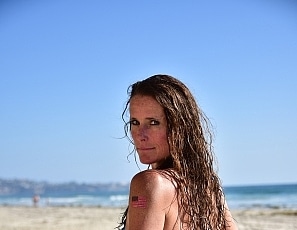 SofieMarieXXX/SM_red_white_blue_mega_mesh_blacks_beach